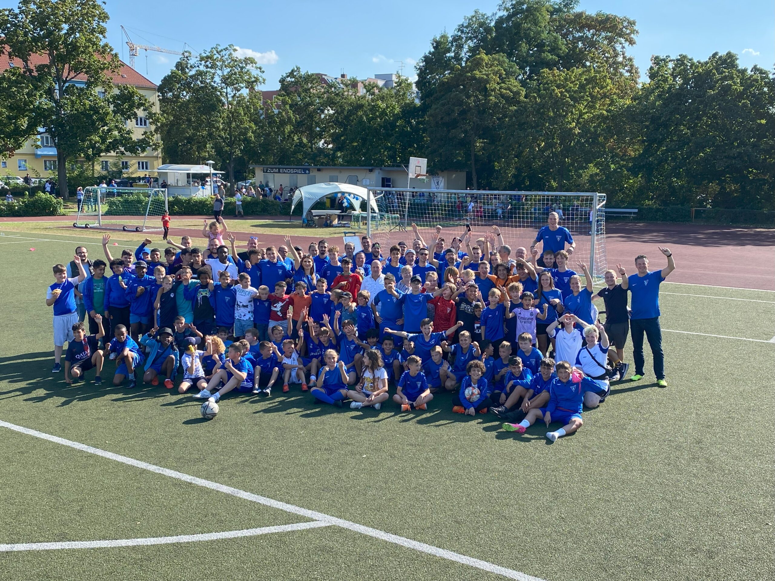 Familienfoto Blau-Weiss Spandau